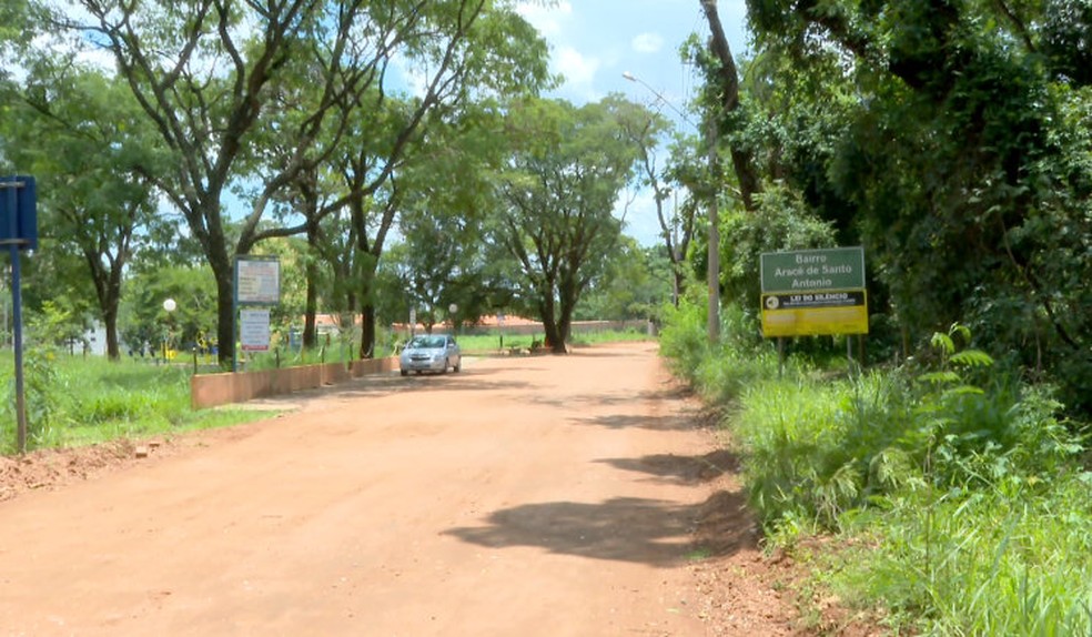 Homem acusado de matar 2 pessoas e ferir 6 em festa começa a ser julgado em São Carlos