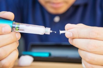 Seis mortes suspeitas relacionadas ao uso de canetas emagrecedoras causam alerta na Anvisa devido à pancreatite
