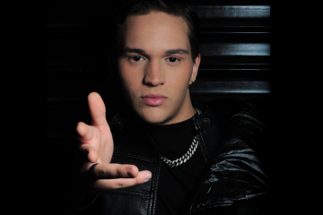 Pedro Vitor aposta no pop rock com lançamento do EP “Sabe” gravado no estúdio Midas