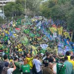 Protesto em Porto Alegre clama pelo impeachment de Moraes e exalta André Mendonça